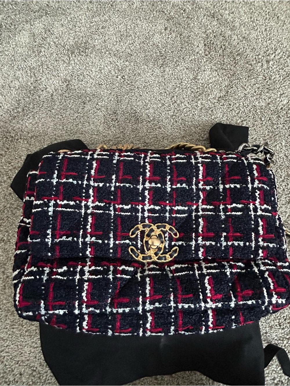 Chanel 19 Tweed Flap Bag in navy blue Red & White with Gold Hardware small/med
